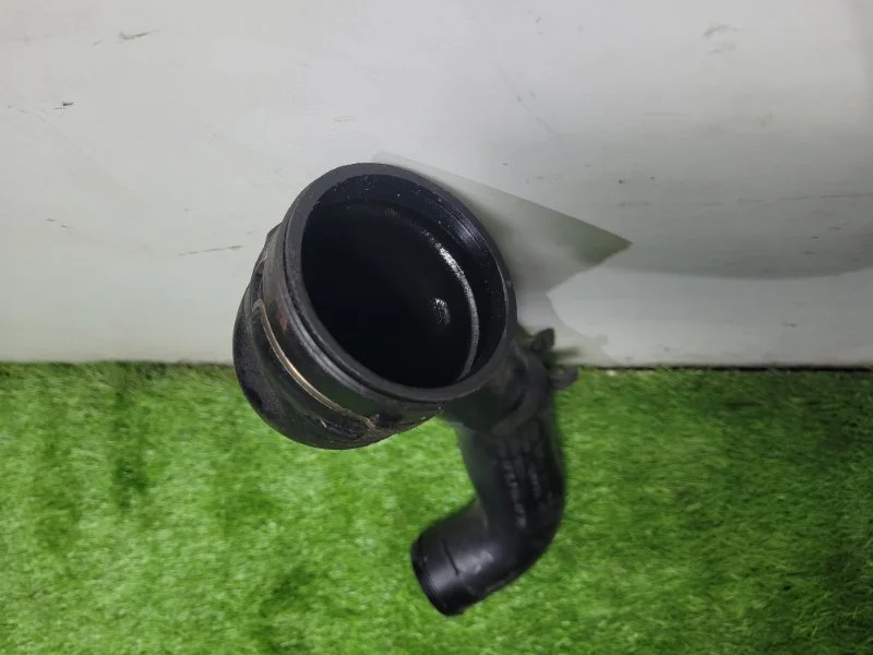 Патрубок интеркулера BMW X5 E70 N55B30A 2010 - миниатюра 3