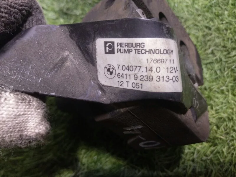 Насос водяной (помпа) BMW 5 F10/F11 N47D20 2012 - миниатюра 5