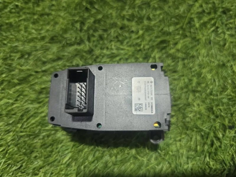 Кнопка стояночного тормоза BMW 5 F10/F11 N47D20 - миниатюра 4