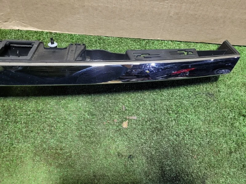 Накладка багажника наружная BMW 7 F02/F01 - миниатюра 2