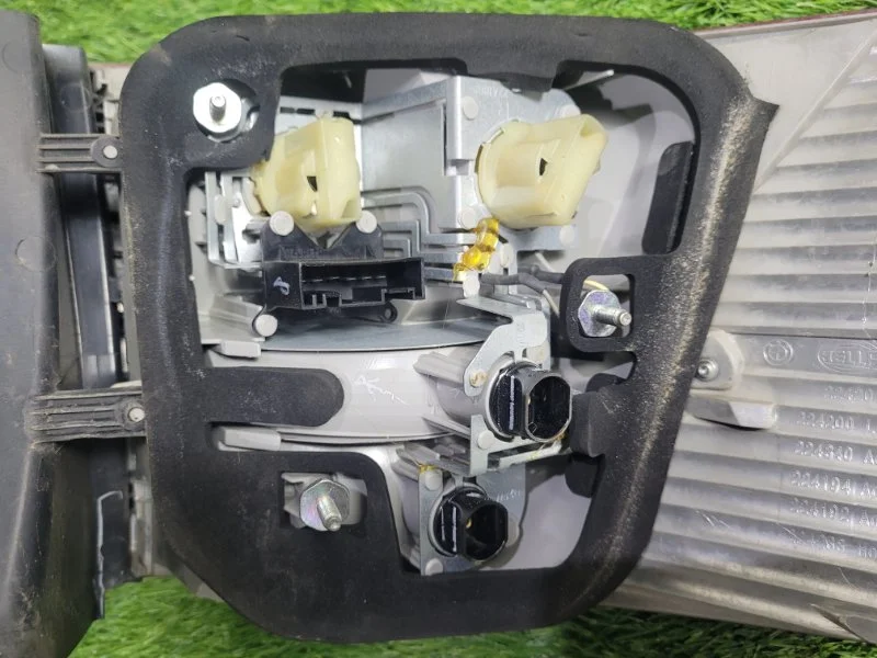 Фонарь наружный задний правый BMW X6 E71 N57D30B - миниатюра 3