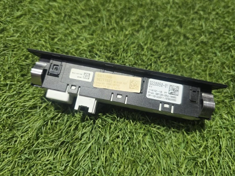 Блок кнопок BMW 5 F10/F11 N47D20 2012 - миниатюра 3