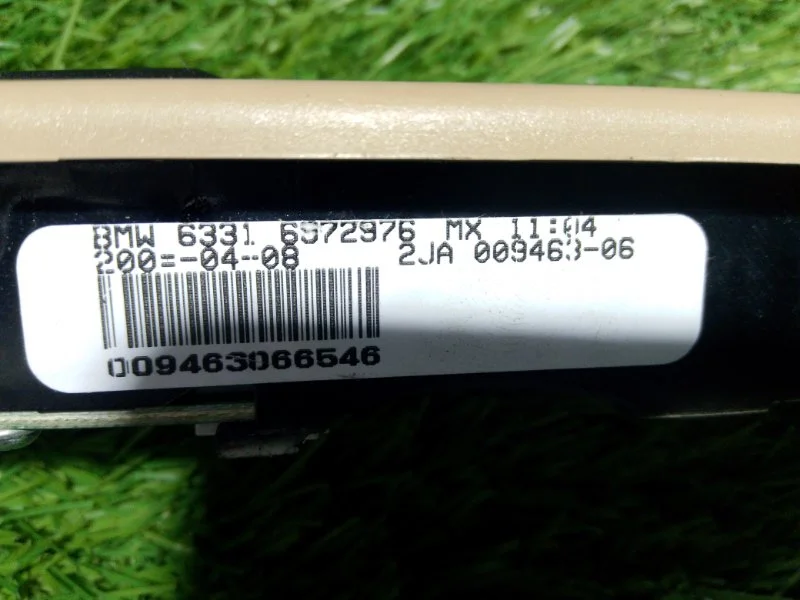 Плафон салонный задний правый BMW X5 E70 N57D30A - миниатюра 4