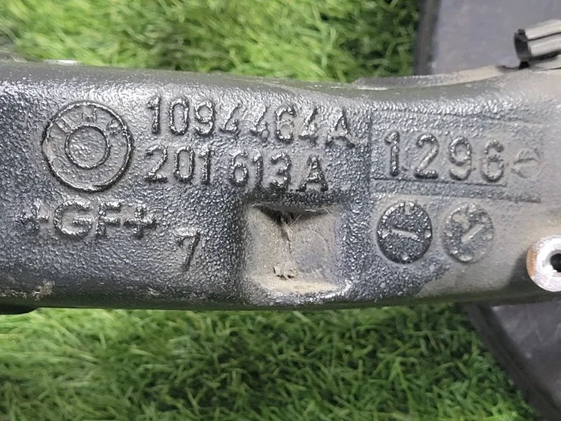 Кулак поворотный задний правый BMW Z4 E85 N52B30A - миниатюра 5