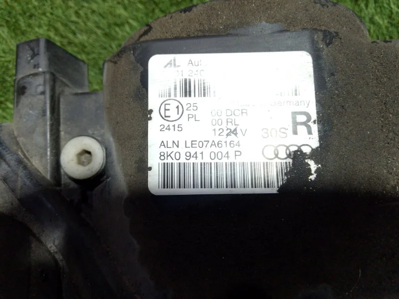 Фара ксеноновая передняя правая AUDI A4 B8 2012 - миниатюра 9
