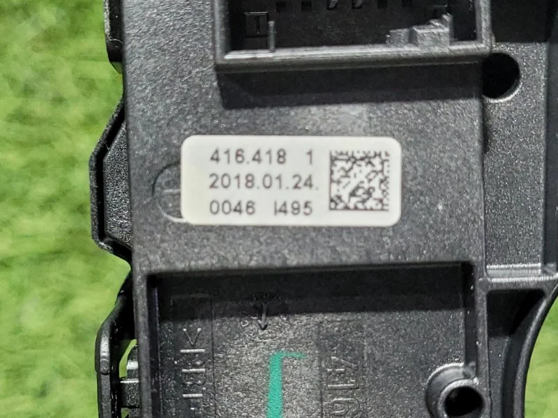 Переключатели подрулевые в сборе BMW 5 G30 B47D20A - миниатюра 8
