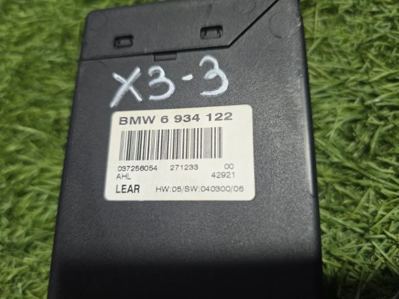 Блок управления BMW X3 E83 M54B30 2004 - миниатюра 3
