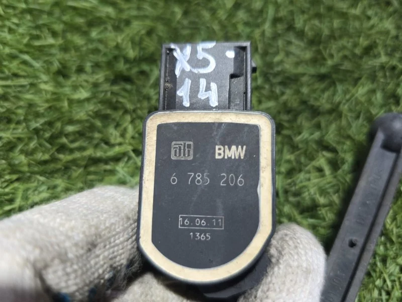 Датчик дорожного просвета BMW X5 E70 S63B44A 2011 - миниатюра 4