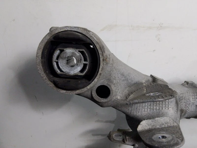 Балка подрамник задняя BMW 5 F10/F11 N47D20 2012 - миниатюра 3