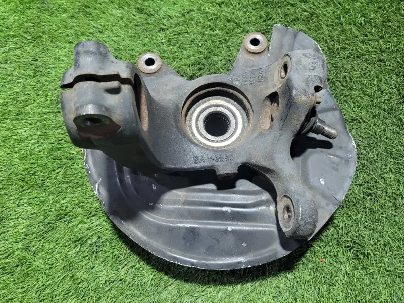 Кулак поворотный передний правый BMW X3 E83 M54B30 - миниатюра 4