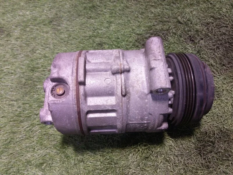 Компрессор кондиционера BMW X3 E83 M54B30 2004 - миниатюра 4