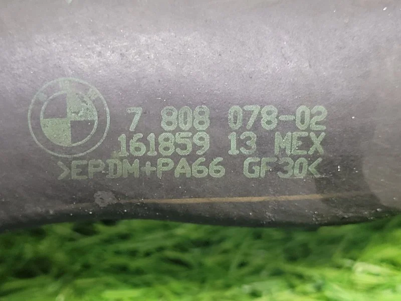Патрубок расширительного бачка BMW X5 E70 N57D30A - миниатюра 4