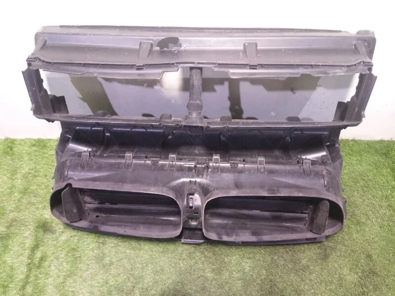 Воздуховод радиатора BMW 5 F10/F11 N47D20 2012 - миниатюра 6