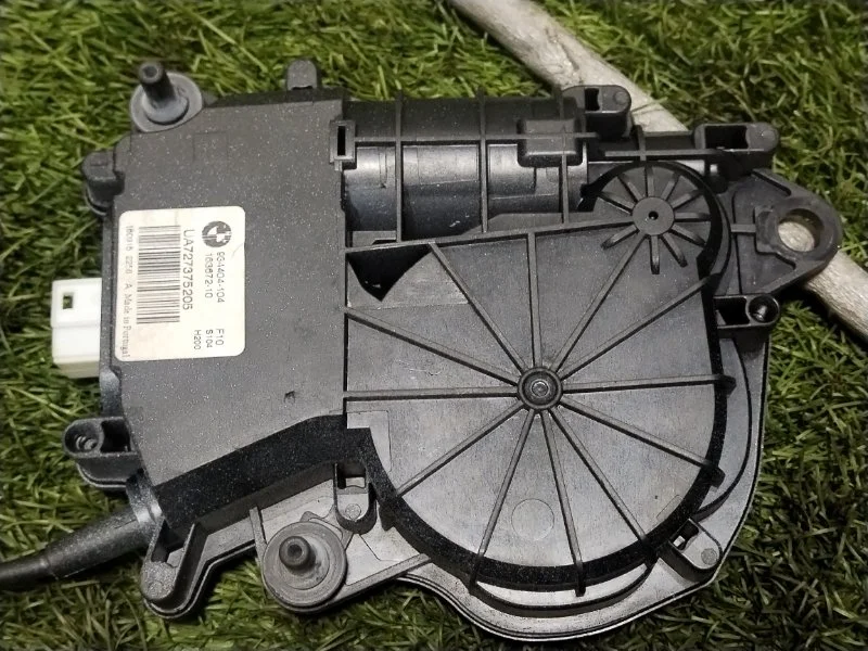Доводчик двери багажника BMW 5 F10/F11 B47D20A - миниатюра 3