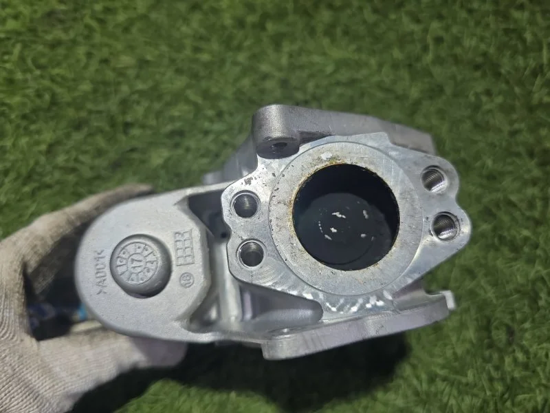 Клапан EGR ( ЕГР ) AUDI A4 B8 2012 - миниатюра 3