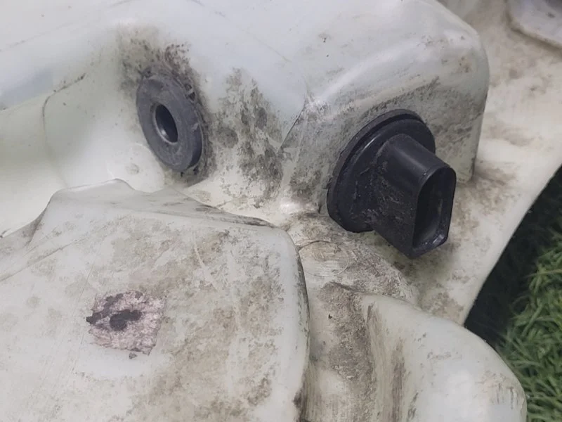 Бачок омывателя лобового стекла AUDI A4 B8 2012 - миниатюра 3