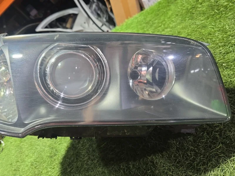 Фара ксеноновая правая BMW X3 E83 M54B30 2004 - миниатюра 2