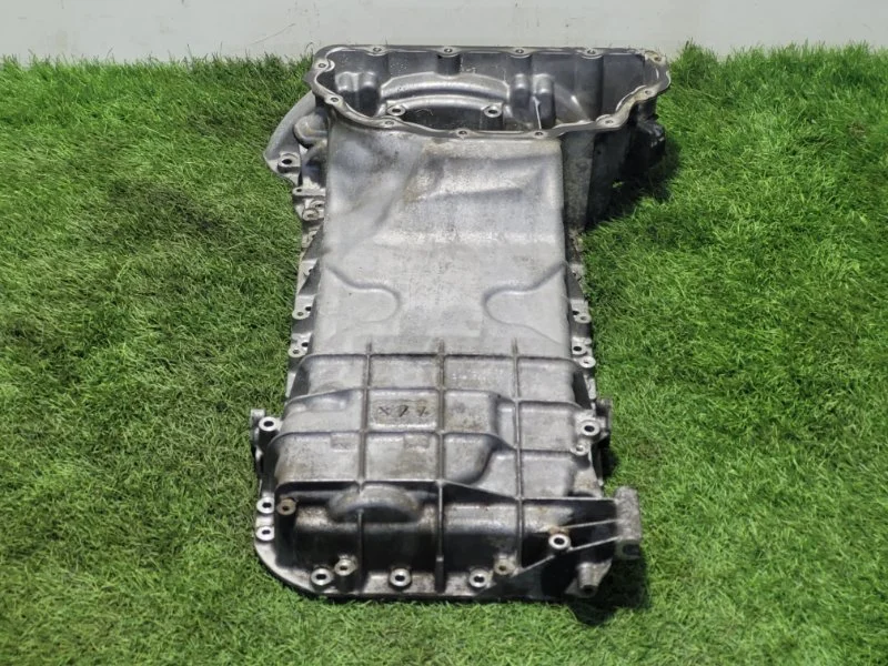 Поддон двигателя Mercedes-Benz S кл 222 278 2013 - миниатюра 10