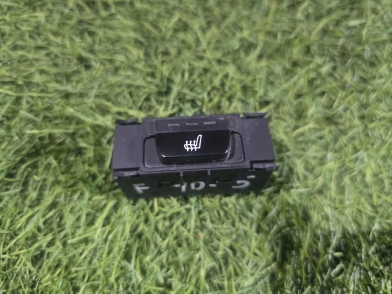 Кнопка обогрева сидений BMW 5 F10/F11 B47D20A 2015 - изображение 1