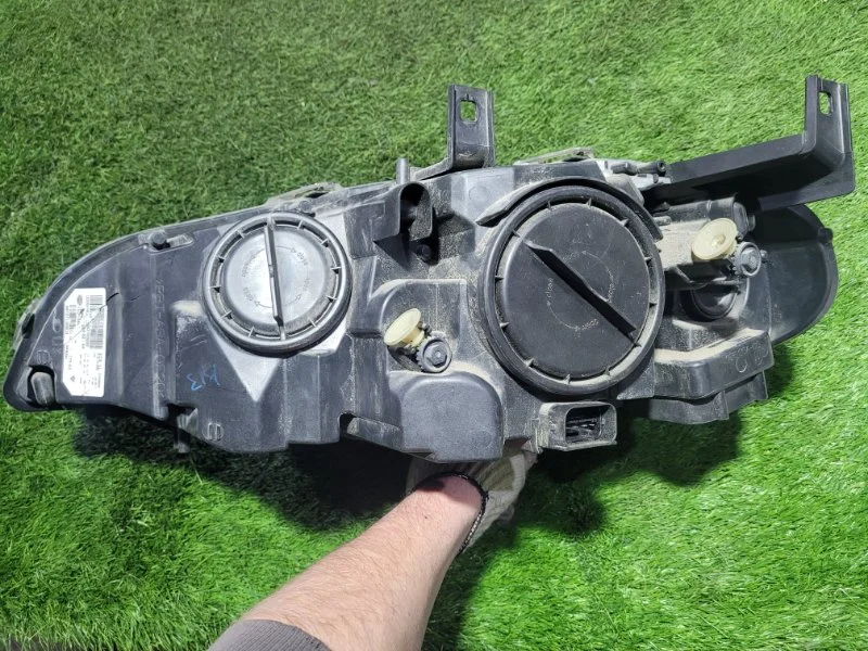 Фара ксеноновая передняя правая BMW X6 E71 N57D30B - миниатюра 4