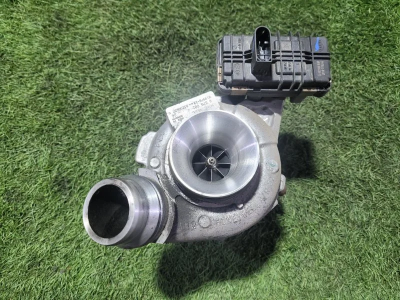 Турбокомпрессор турбина BMW 5 F10/F11 B47D20A 2015 - миниатюра 2