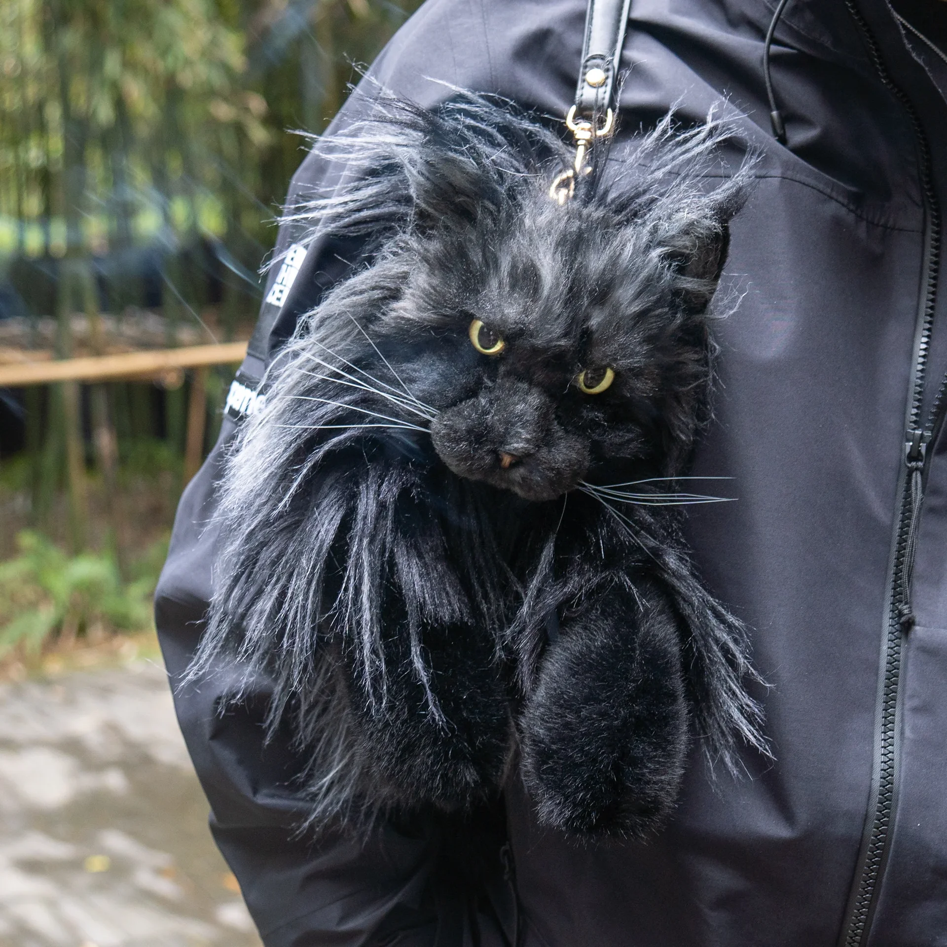 Рюкзак для кота мейн-куна – стильный рюкзак в стиле реалистичного кота (серебристый мейн-кун)