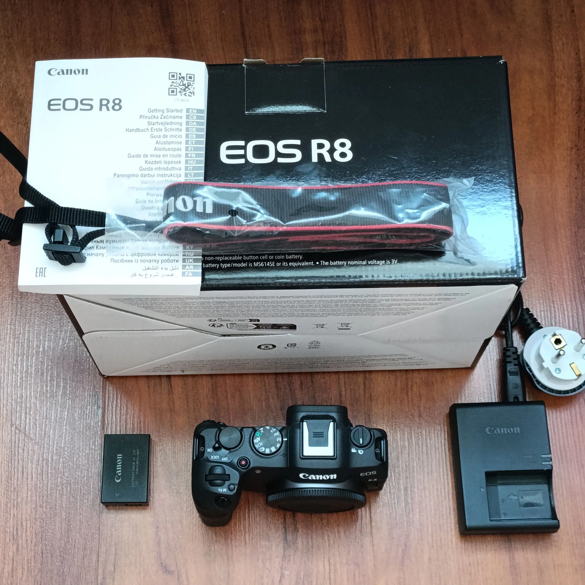 Canon eos r8 - изображение 1