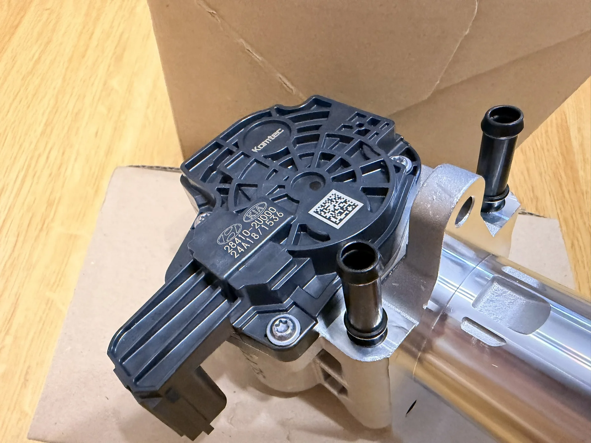 Клапан EGR 284102U000 D4FE Seltos Sportage Tucson - миниатюра 3