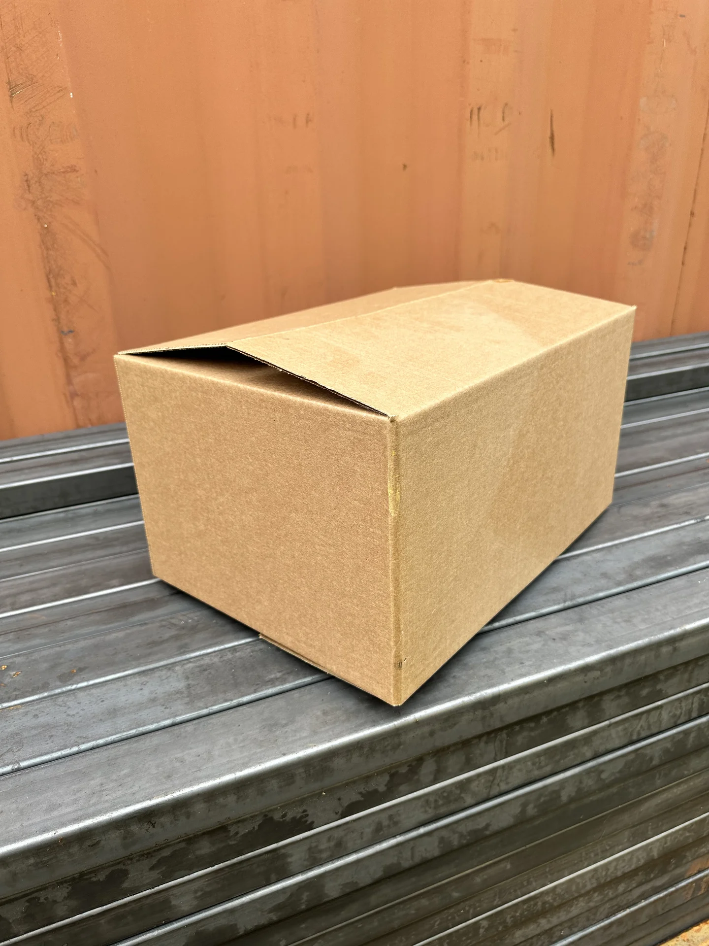 Картонные коробки 29×39×10 см оптом - миниатюра 3