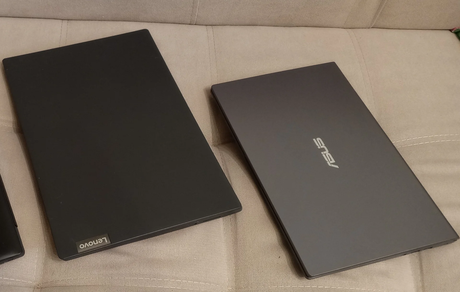 Lenovo V15-ADA - миниатюра 4