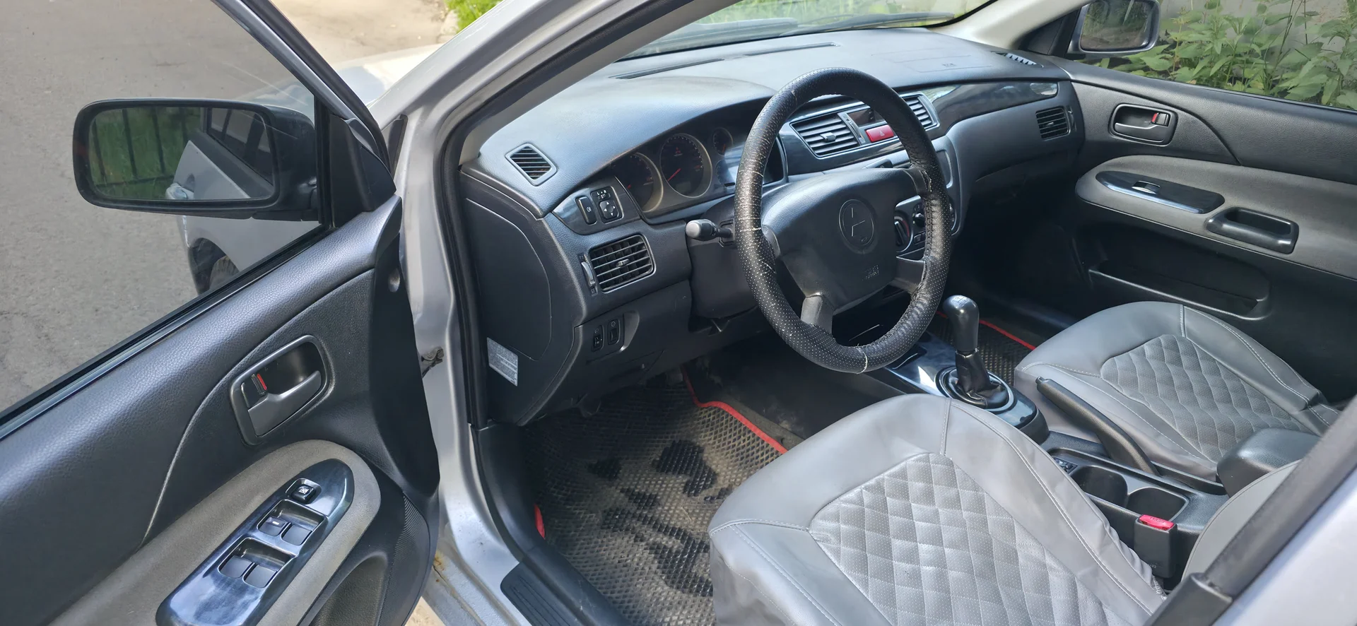 Mitsubishi Lancer 9 - миниатюра 7