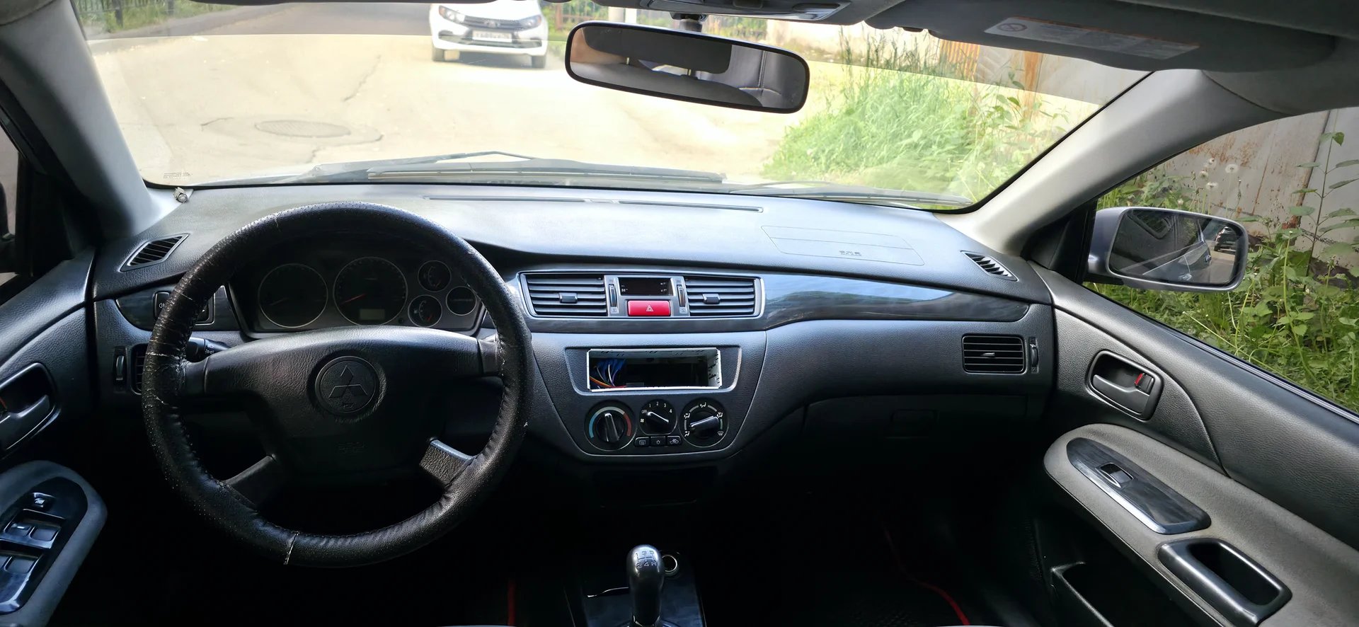 Mitsubishi Lancer 9 - миниатюра 8