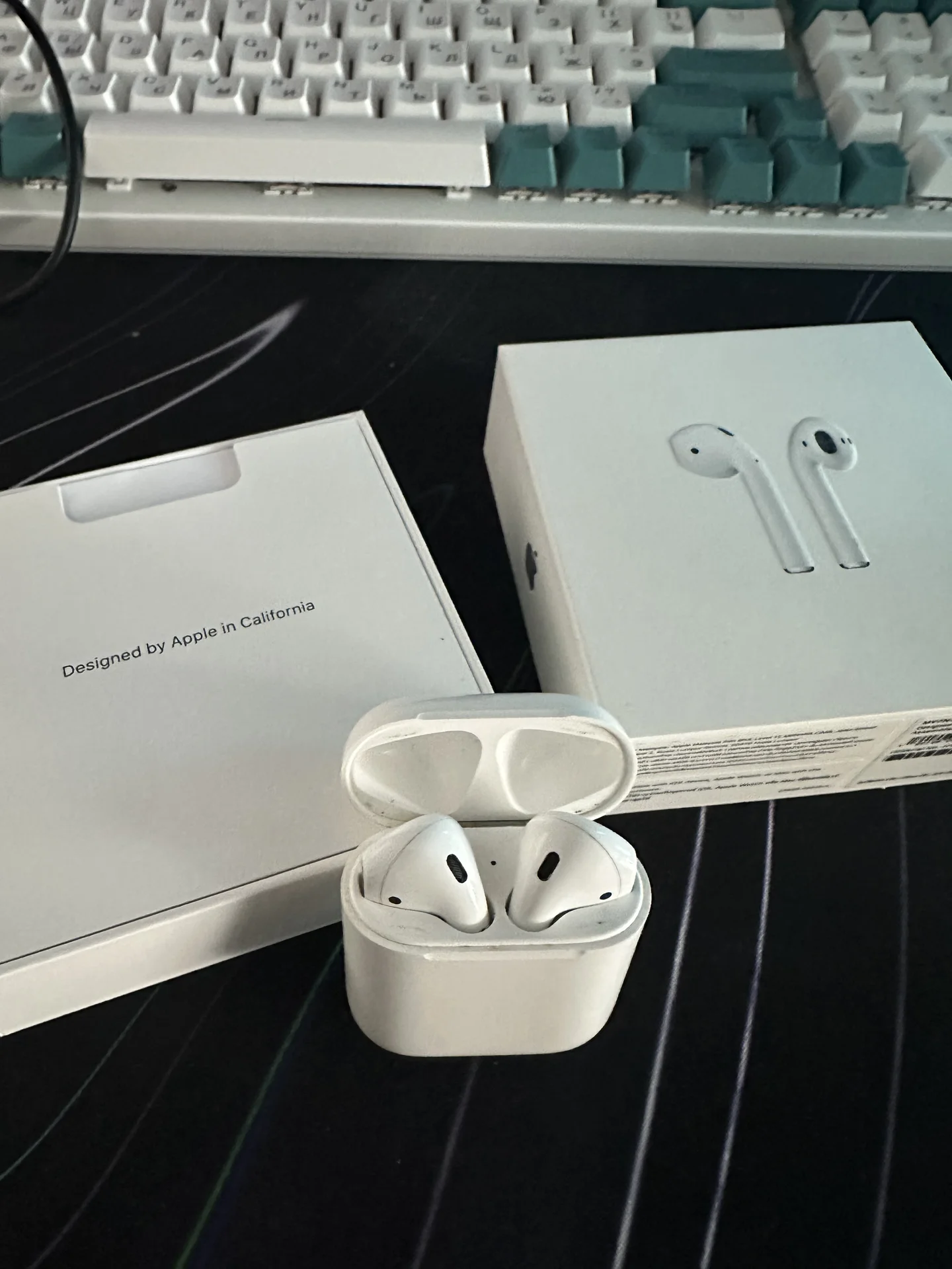 AirPods 2 - миниатюра 3