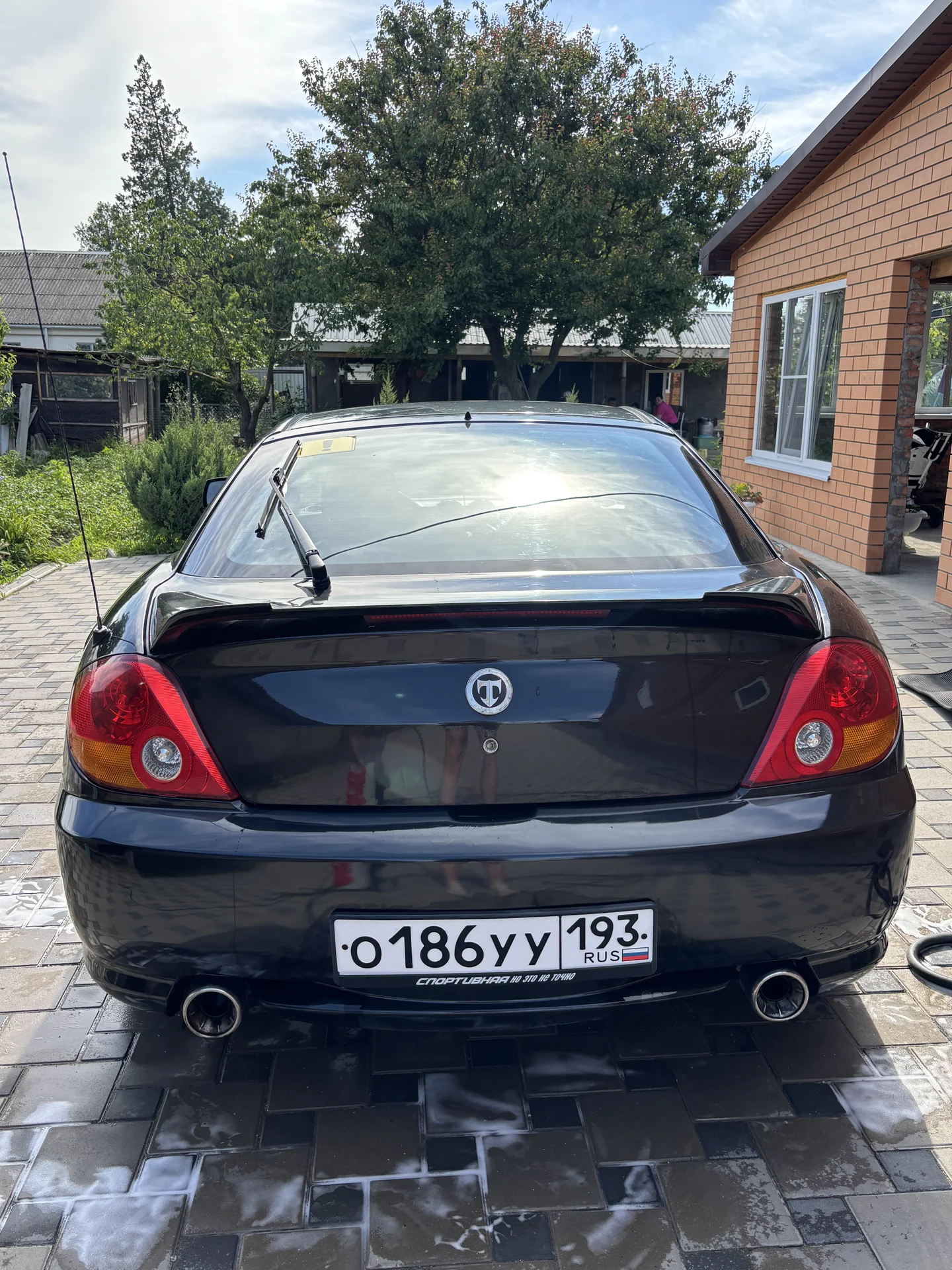 Hyundai tiburon - миниатюра 2