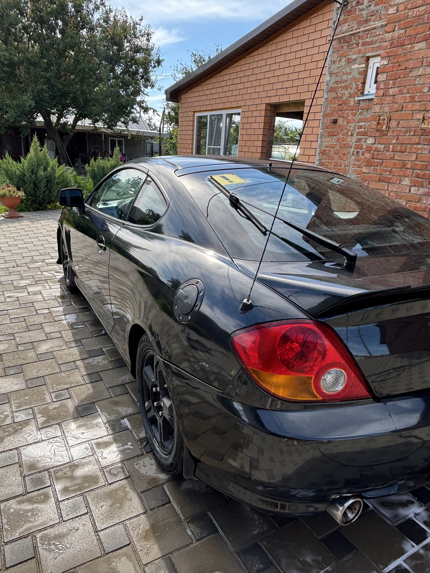 Hyundai tiburon - миниатюра 3