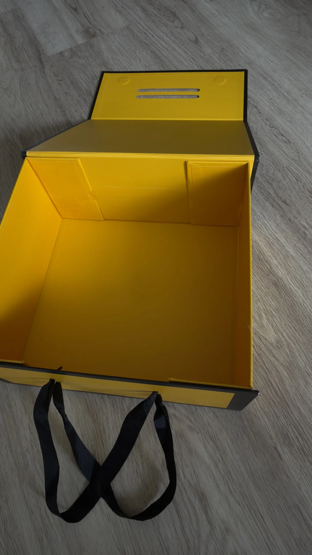 коробка Fendi - миниатюра 4