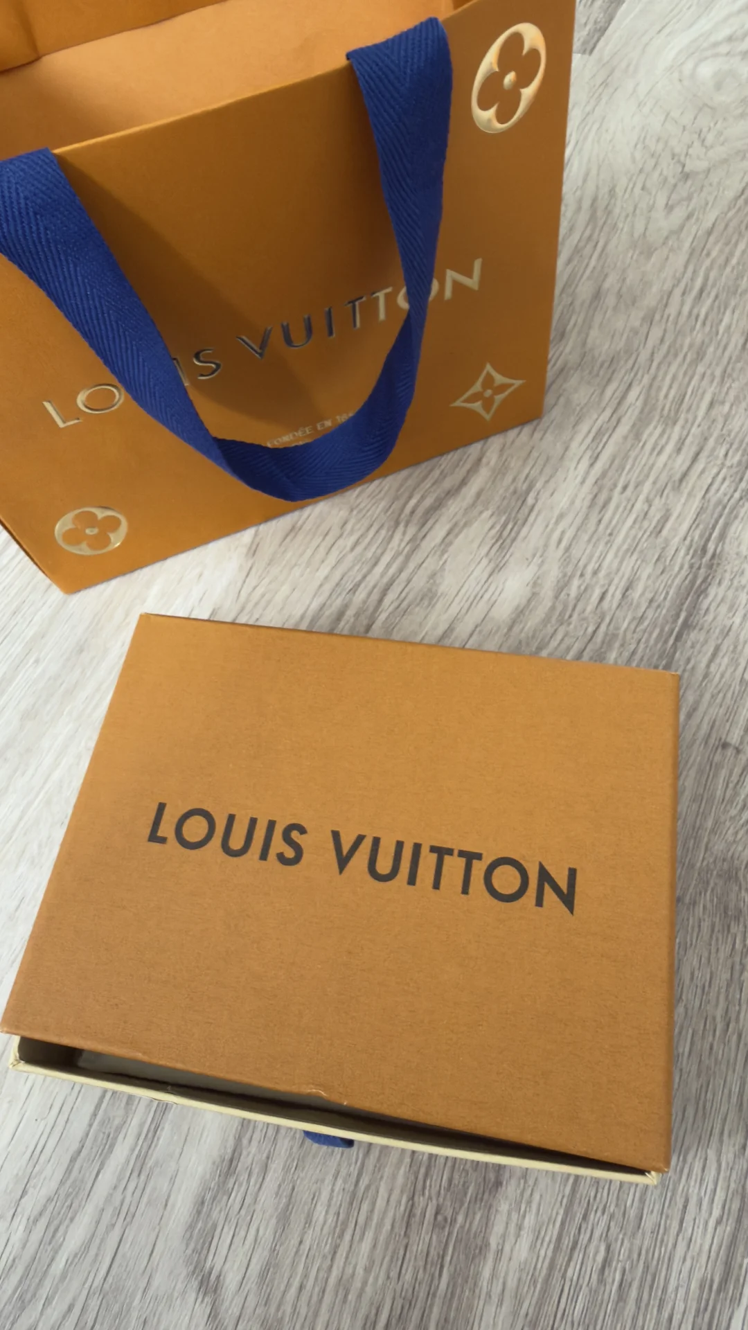 коробки Louis Vuitton - миниатюра 4