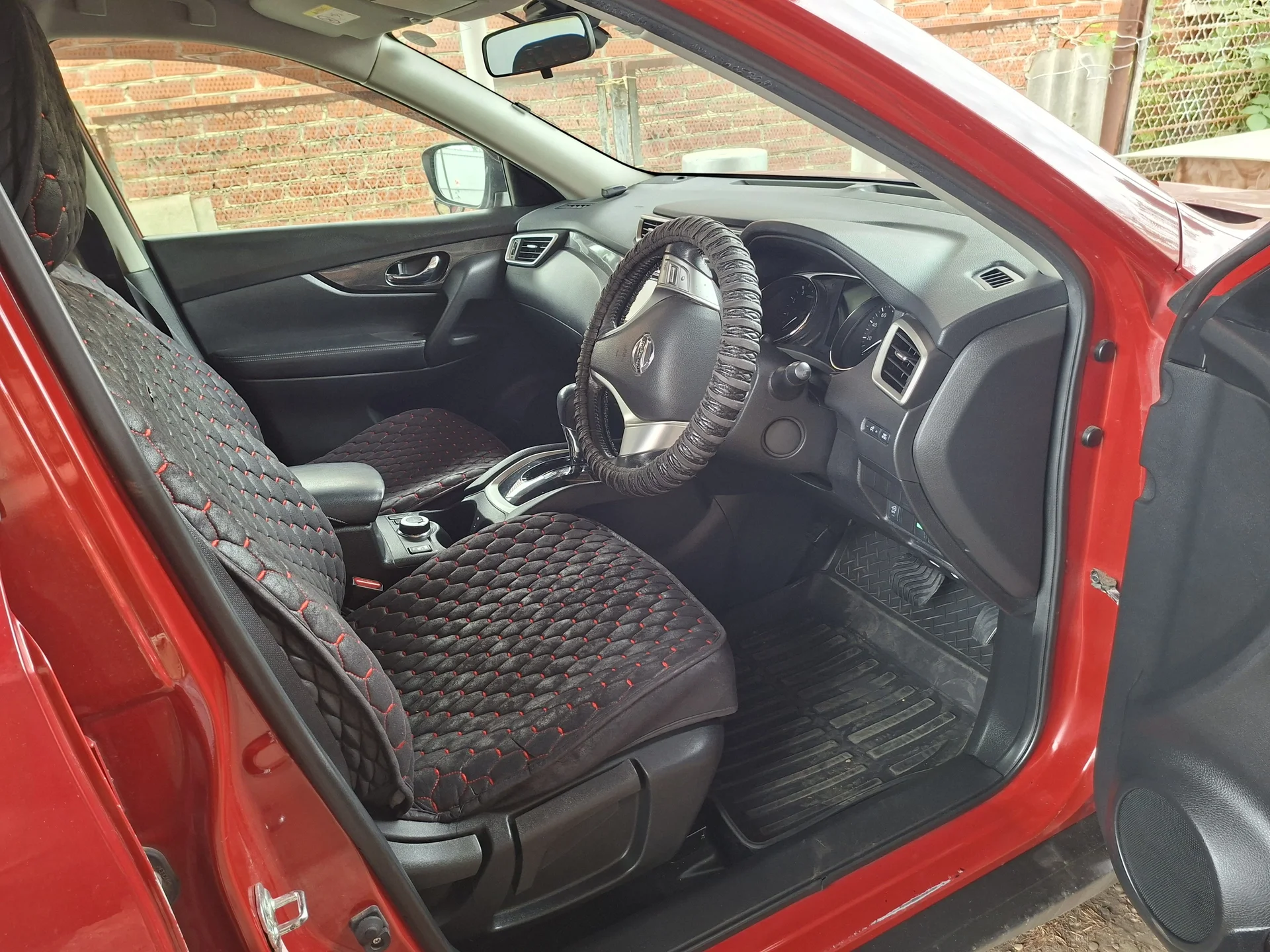 Nissan X-TRAIL 2016 - миниатюра 7