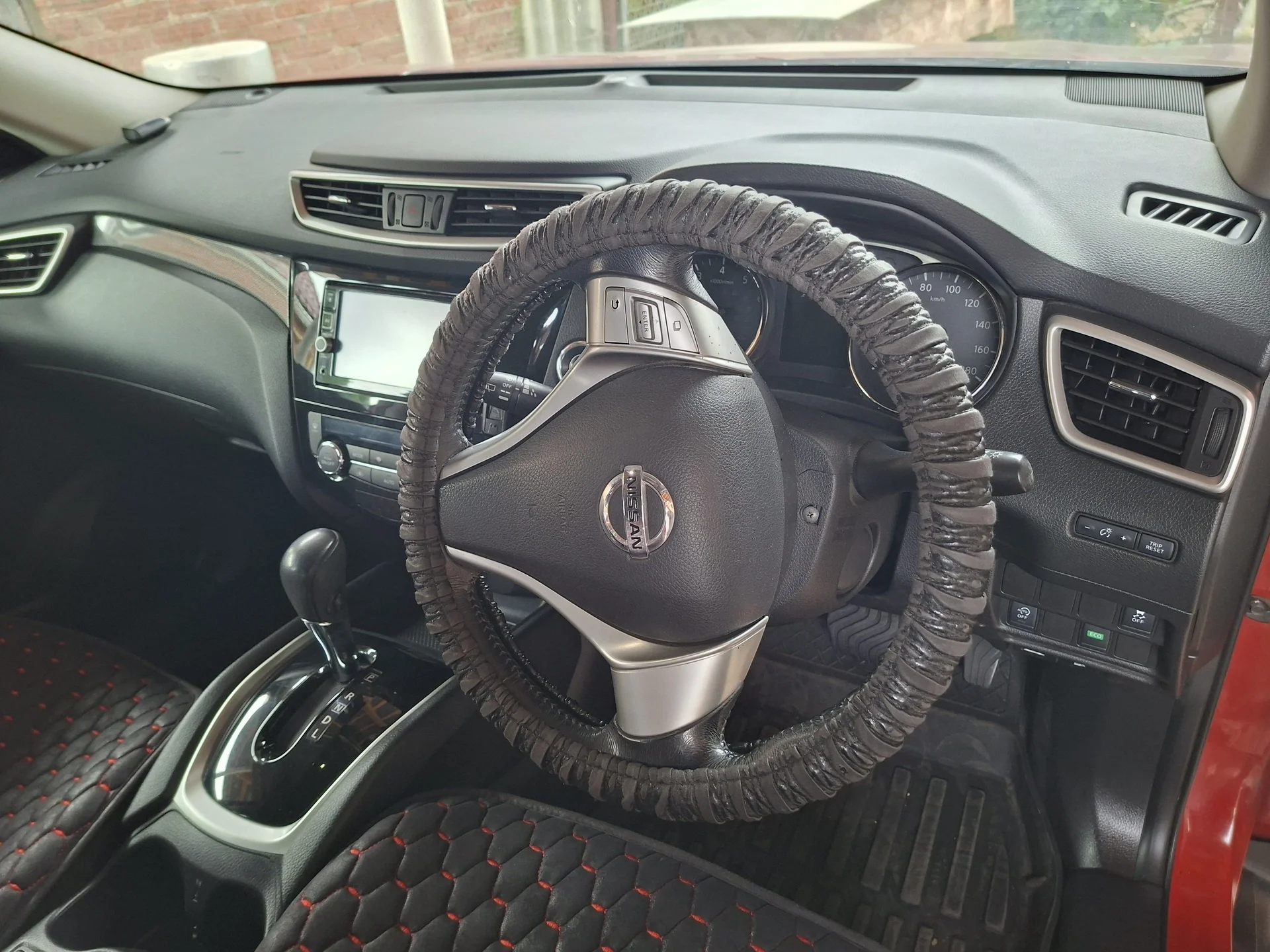 Nissan X-TRAIL 2016 - миниатюра 9