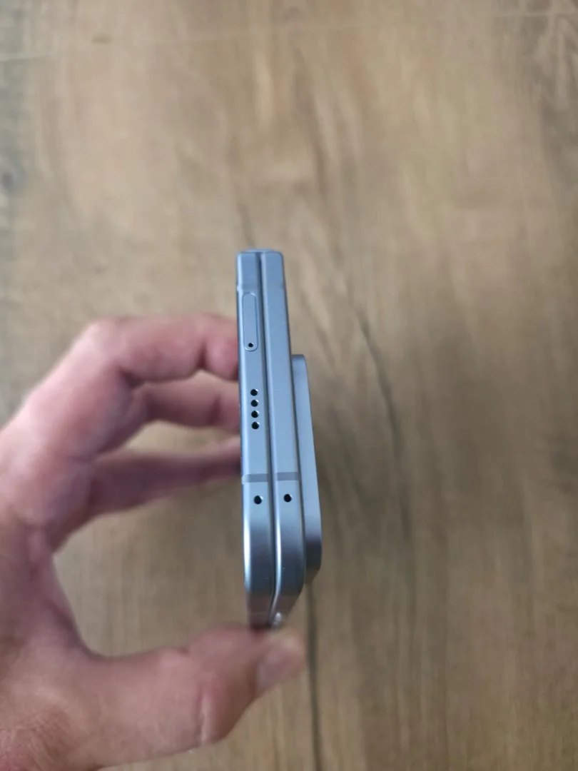 Google Pixel 10 pro fold 16/256 гб - миниатюра 5