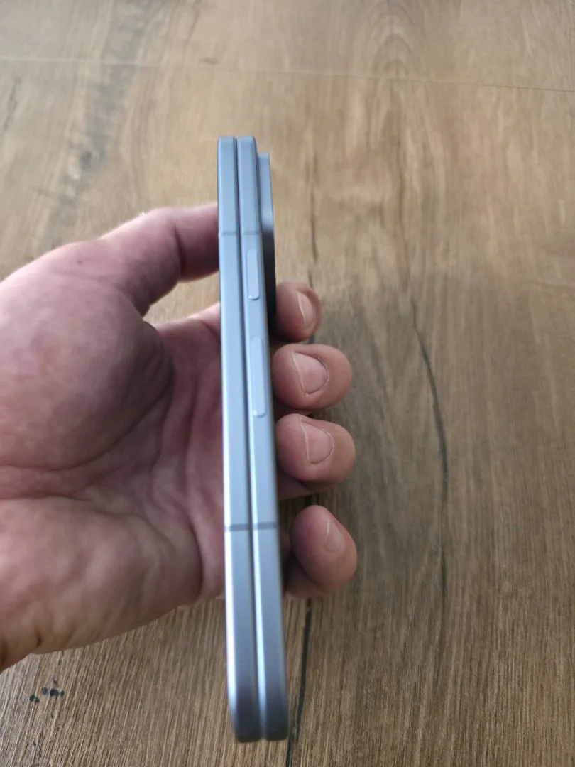 Google Pixel 10 pro fold 16/256 гб - миниатюра 6