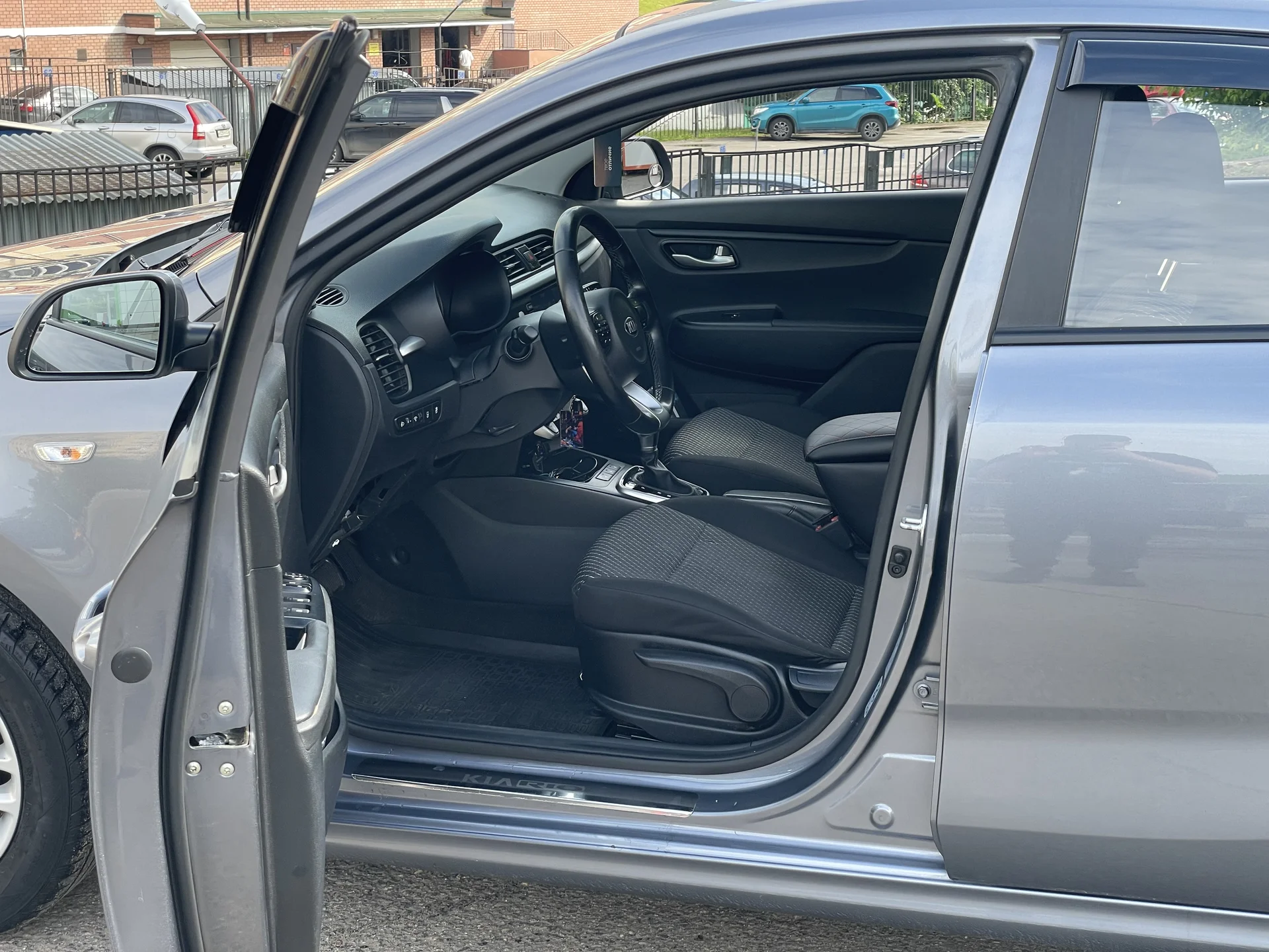 KIA RIO IV 4 - миниатюра 5