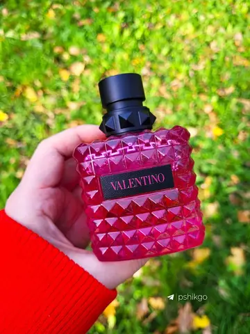 Born in Roma Extradose (2025) Valentino