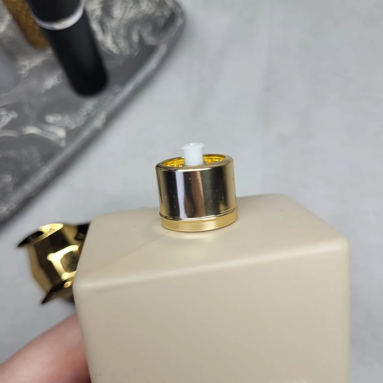 Via Della Spiga Trussardi - миниатюра 4