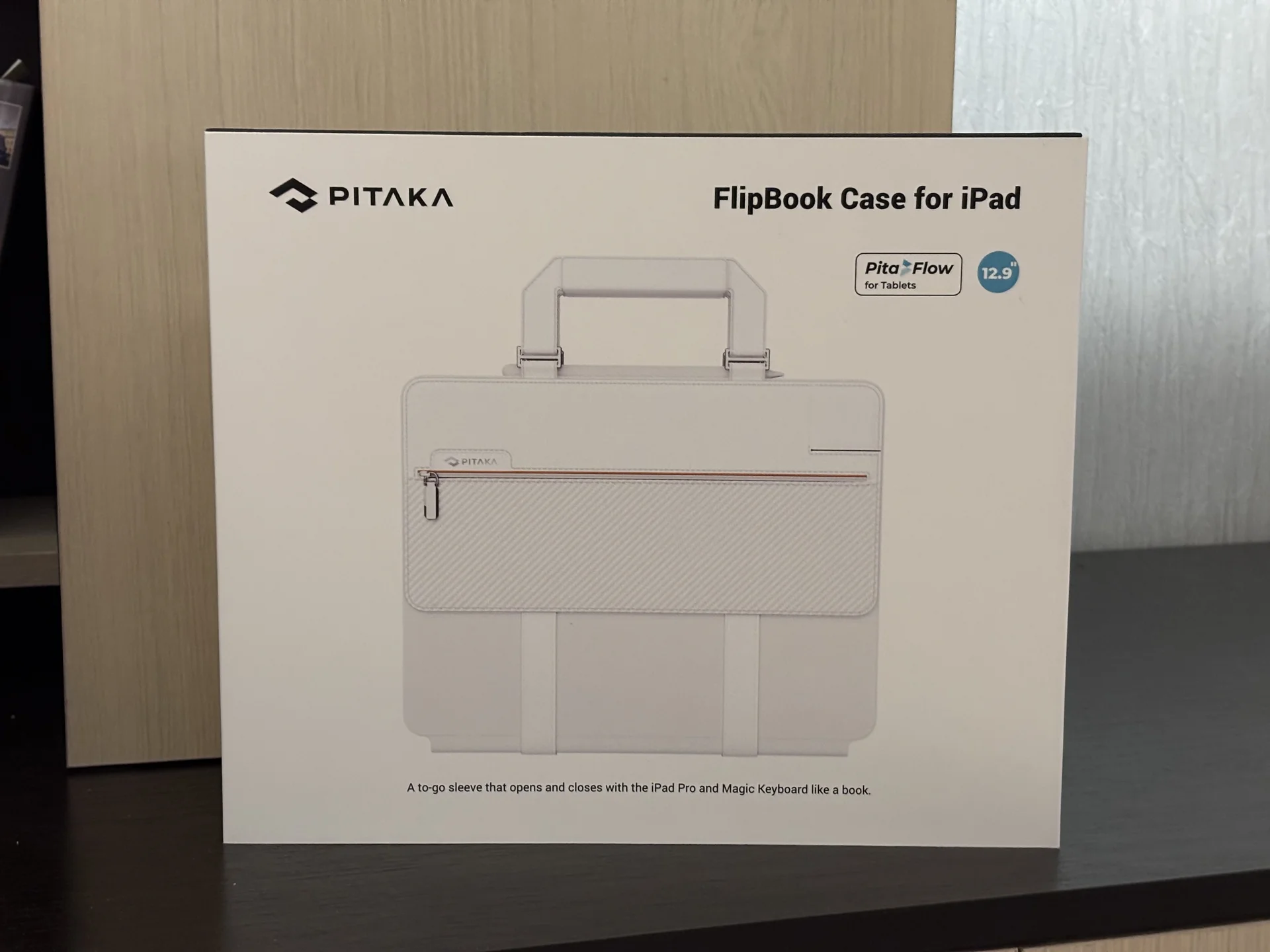 Чехол Pitaka FlipBook Case для iPad 13'' white - изображение 1