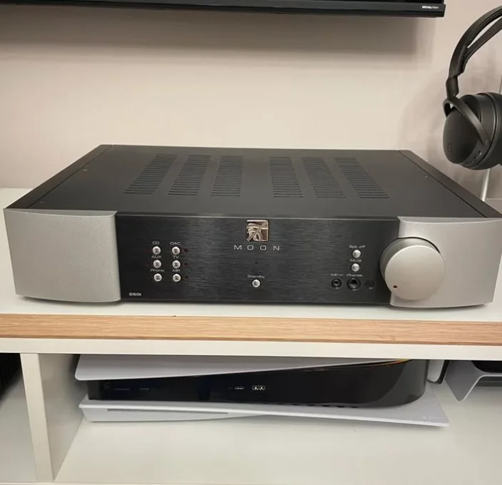 Moon by SIMaudio 250i v2 Усилитель мощности - изображение 1