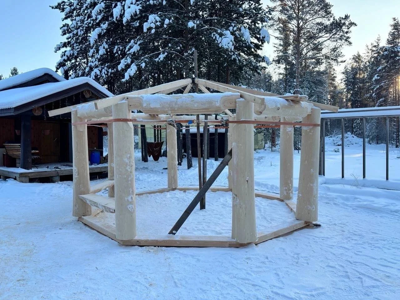 Восьмигранная беседка в стиле Post and Beam 5м - миниатюра 2