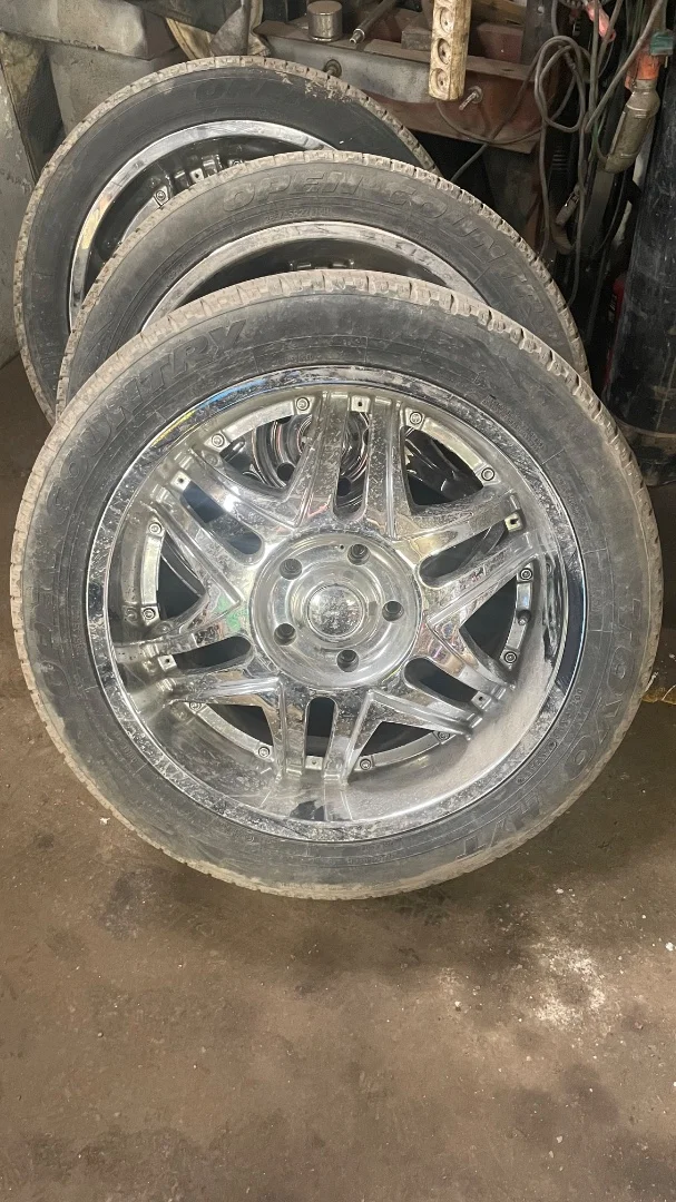 Продам колеса R22 Toyota Land Cruiser 100 - изображение 1