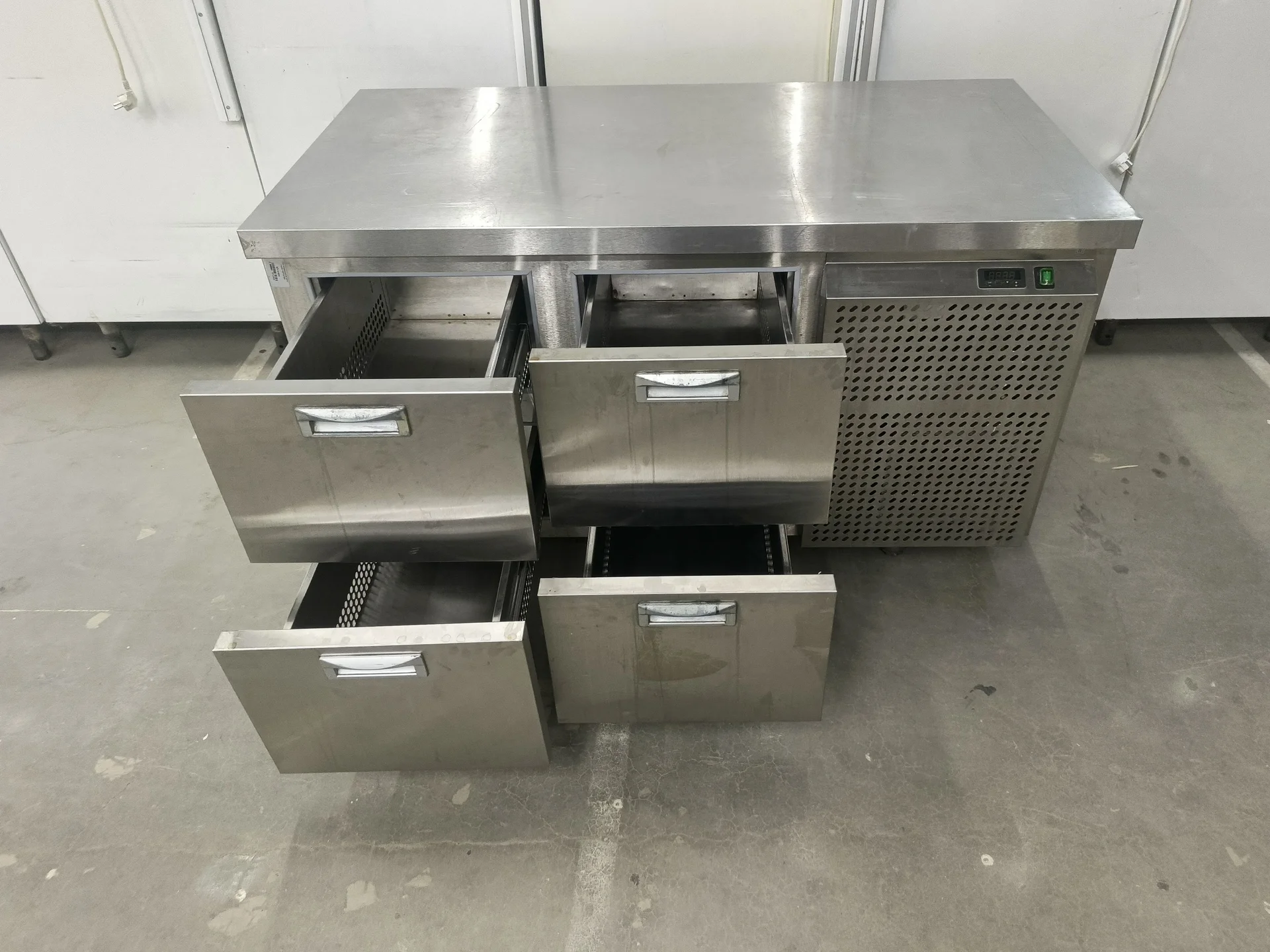 Холодильный стол бу - миниатюра 10