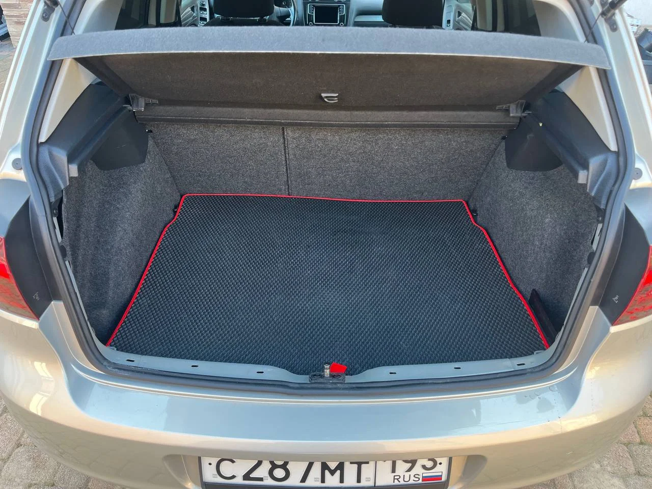 Volkswagen Golf 1.6 MT, 2010 - миниатюра 5